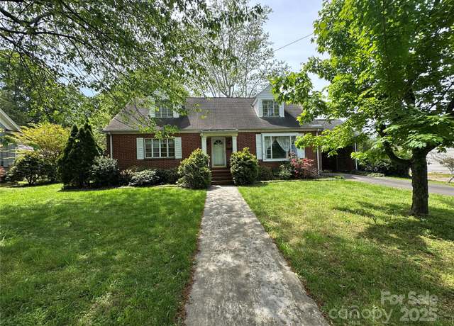 Property at 404 S Mulberry St, Cherryville, NC 28021, 3 beds, 2 baths