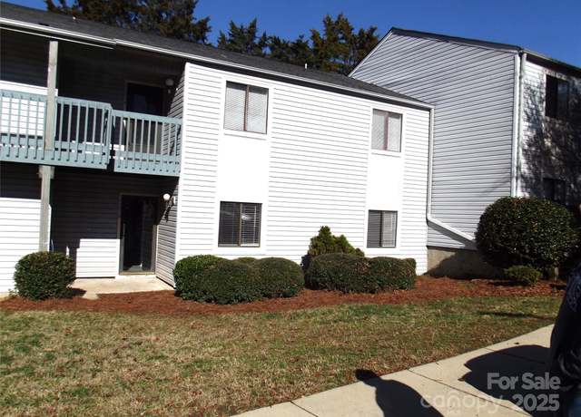 Property at 11010 Harrowfield Rd, Charlotte, NC 28226, 3 beds, 2 baths