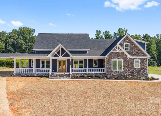Property at 113 Peacehaven Pl, Statesville, NC 28625, 4 beds, 3.5 baths