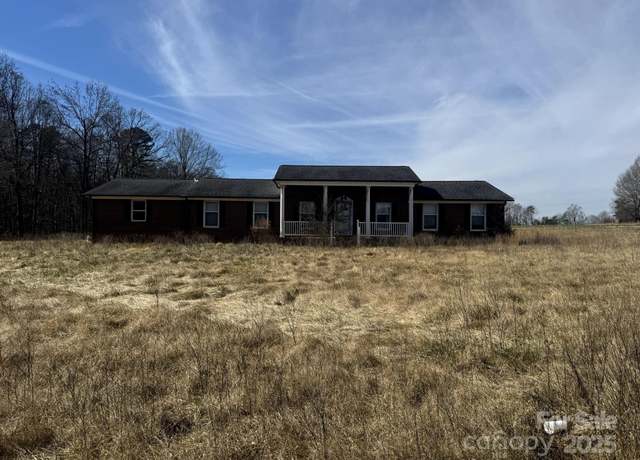Property at 471 Shinnville Rd, Mooresville, NC 28115, 4 beds, 2 baths