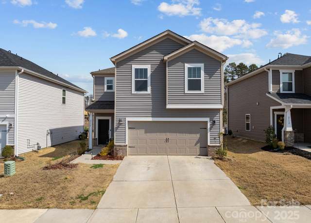 Property at 2116 Belterra Dr, Charlotte, NC 28216, 3 beds, 2.5 baths