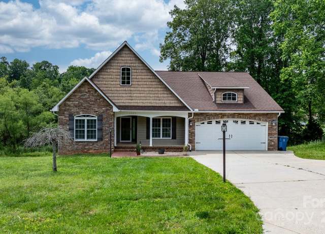 Property at 1263 Waterford Dr, Hickory, NC 28602, 3 beds, 2.5 baths