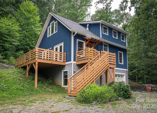 Property at 15 Shytle Ln, Fletcher, NC 28732, 3 beds, 2 baths