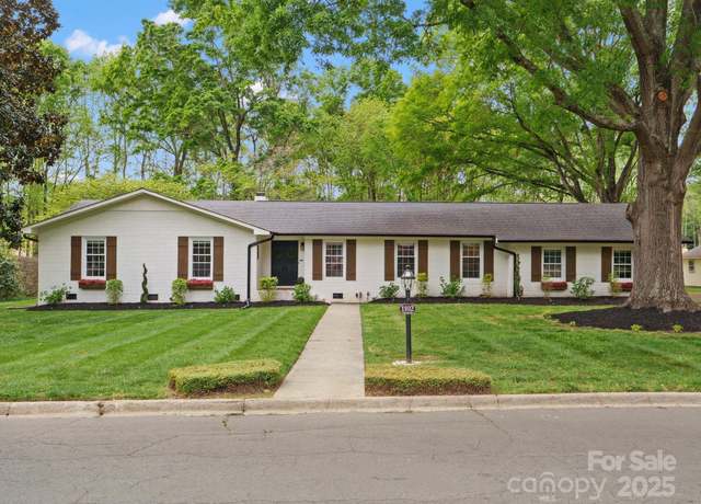 Property at 1102 Oak Hill Dr, Monroe, NC 28112, 3 beds, 2.5 baths