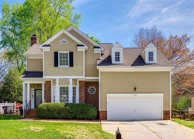 Property at 609 Tysons Forest Dr, Rock Hill, SC 29732, 4 beds, 2.5 baths