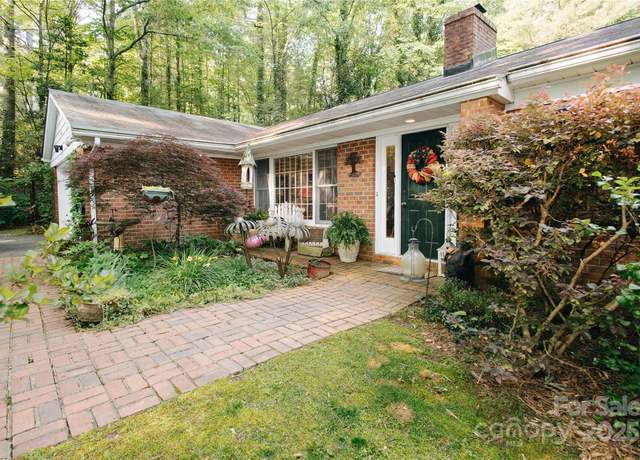 Property at 100 Wolf Shoals Dr, Hendersonville, NC 28739, 3 beds, 2 baths