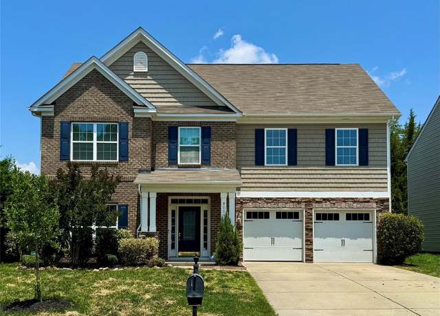 Property at 8115 Kelburn Ln, Charlotte, NC 28273, 5 beds, 4.5 baths