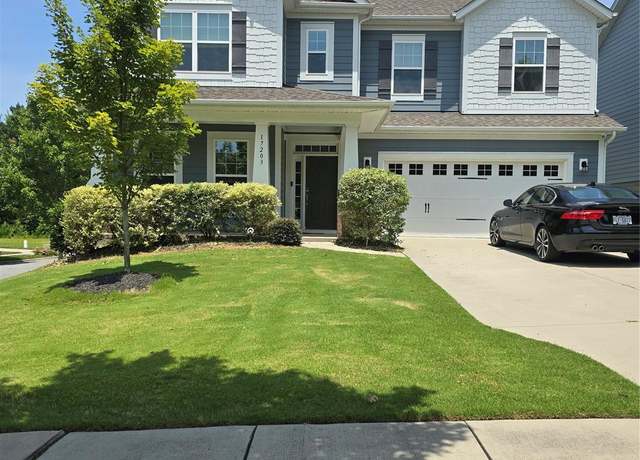 Property at 17203 Summers Walk Blvd, Davidson, NC 28036, 4 beds, 3 baths