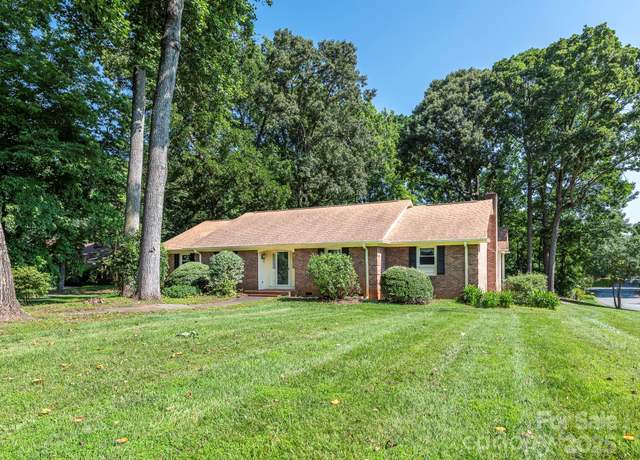 Property at 2222 Hearthstone Dr, Gastonia, NC 28056, 3 beds, 2 baths