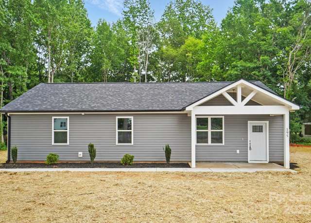Property at 195 Linda St, Salisbury, NC 28146, 3 beds, 2 baths