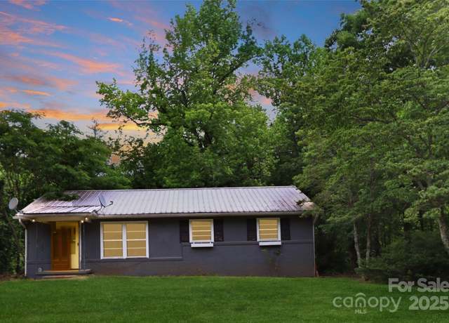 Property at 815 Peniel Rd, Columbus, NC 28722, 3 beds, 2 baths