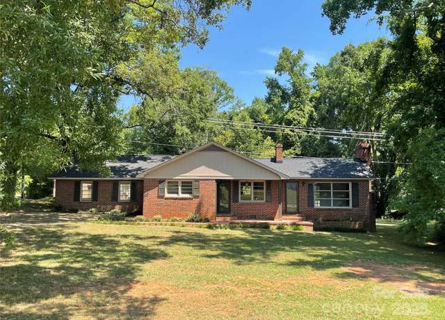 Property at 2988 Great Falls Hwy, Lancaster, SC 29720, 2 beds, 2 baths