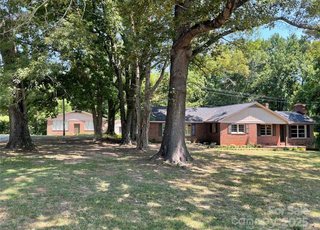 Property at 2988 Great Falls Hwy, Lancaster, SC 29720, 2 beds, 2 baths