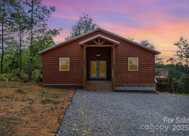 Property at 7025 Martin Ln, Morganton, NC 28655, 3 beds, 2 baths