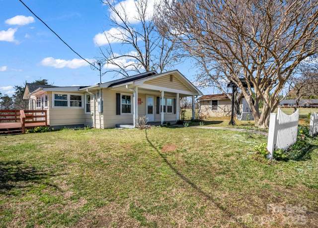 Property at 34 Manus Chapel Rd, Mill Spring, NC 28756, 2 beds, 1 bath