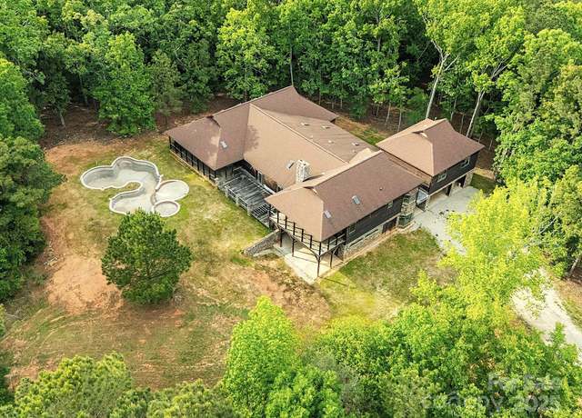 Property at 1055 Stone House Rd, Chapin, SC 29036, 7 beds, 5 baths