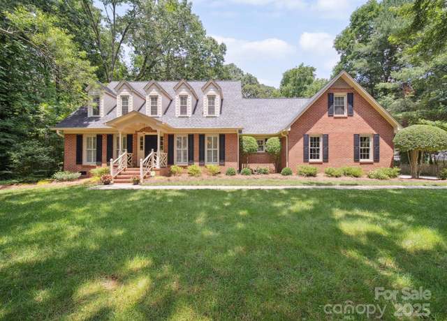 Property at 1518 Appaloosa Way, Gastonia, NC 28056, 4 beds, 3.5 baths