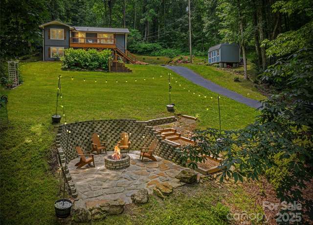 Property at 1903 Mauney Cove Rd, Waynesville, NC 28786, 2 beds, 3 baths