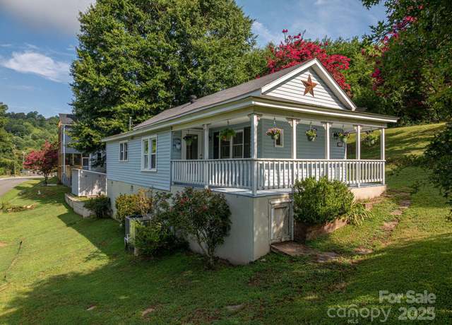 Property at 109 Riverside Dr, Cramerton, NC 28032, 2 beds, 1 bath