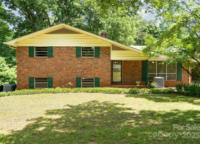 Property at 52 September Ct, Concord, NC 28025, 3 beds, 2.5 baths