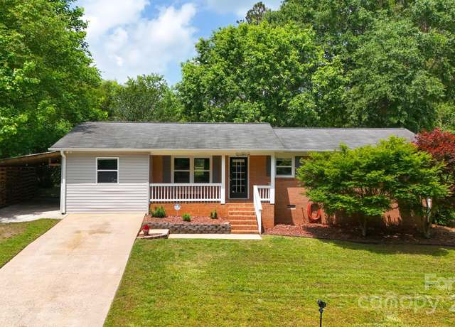 Property at 613 Poplar Dr, Shelby, NC 28152, 3 beds, 2 baths