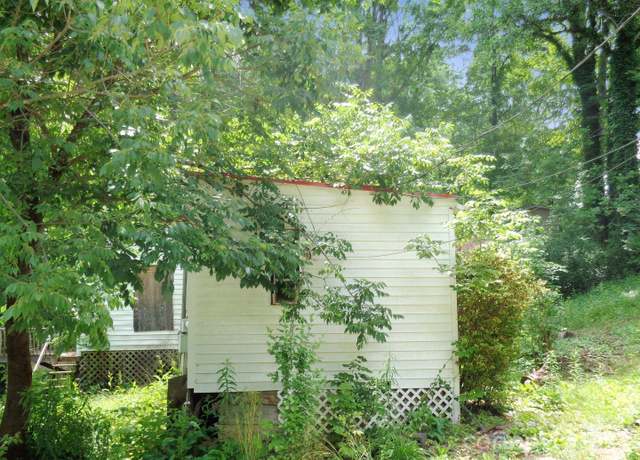 Property at 12 Whippoorwill Dr, Marion, NC 28752