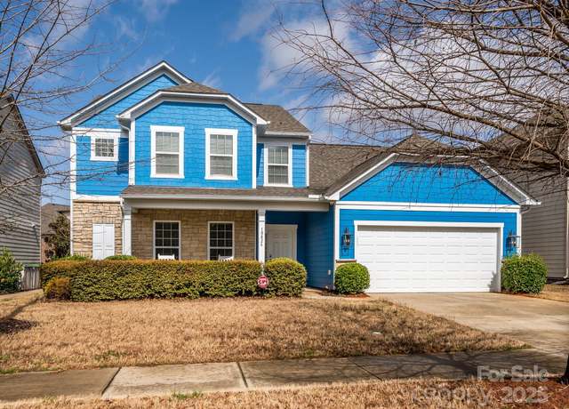 Property at 10826 Saltmarsh Ln, Charlotte, NC 28278, 5 beds, 3.5 baths