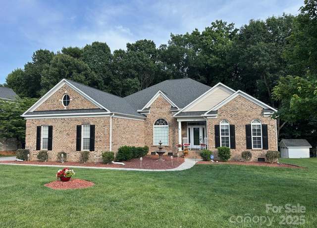 Property at 126 Doyle Farm Ln, Mooresville, NC 28115, 3 beds, 2.5 baths