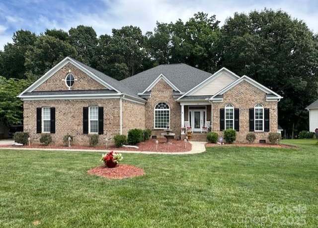 Property at 126 Doyle Farm Ln, Mooresville, NC 28115, 3 beds, 2.5 baths