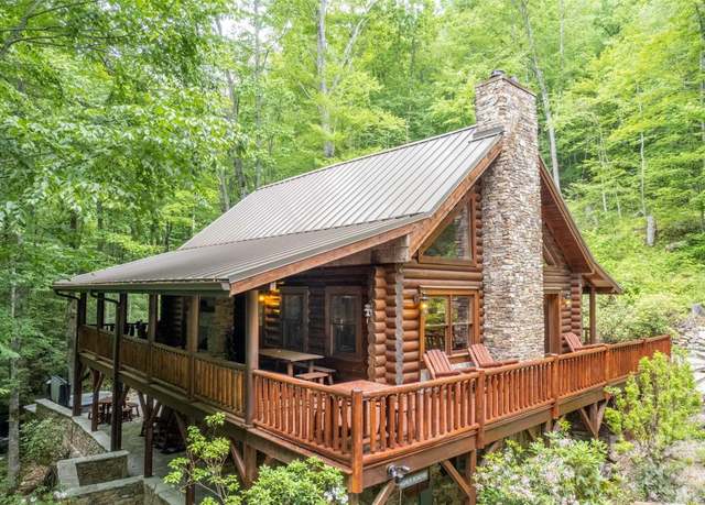 Property at 543 Bear Track Dr, Tuckasegee, NC 28783, 3 beds, 3 baths