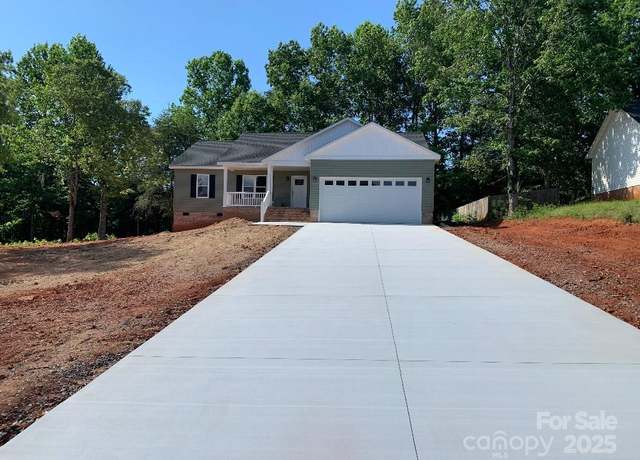 Property at 136 Ridge Run Dr, Statesville, NC 28625, 3 beds, 2 baths