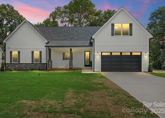 Property at 1678 Sharon Ln #12, Lancaster, SC 29720, 4 beds, 3 baths