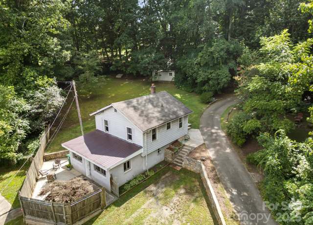 Property at 245 Hookers Gap Rd, Candler, NC 28715, 3 beds, 2 baths