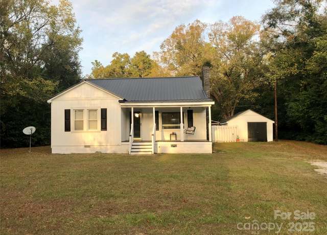 Property at 406 Blackmon St N, Bethune, SC 29009, 4 beds, 1 bath