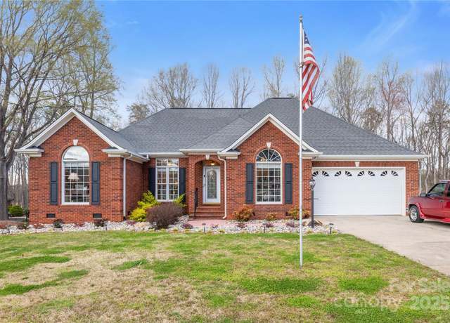 Property at 801 Toncin Ave, Bessemer City, NC 28016, 3 beds, 2 baths