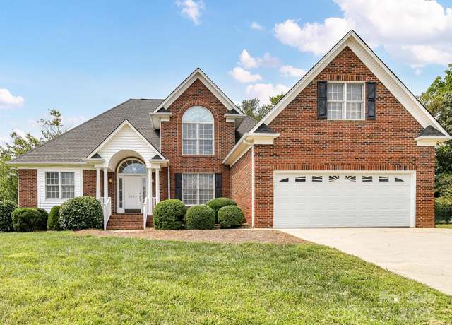 Property at 5532 Weavers Row, Gastonia, NC 28056, 3 beds, 2.5 baths