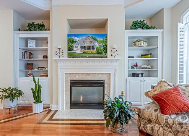 Property at 7245 Willow Brook Ct, Denver, NC 28037, 4 beds, 2.5 baths