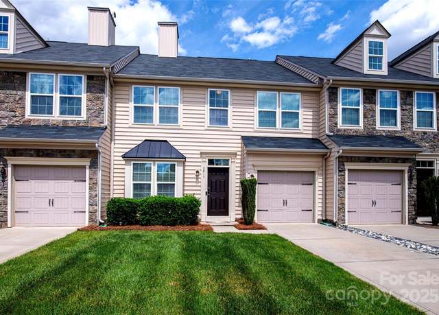 Property at 9614 Springholm Dr, Charlotte, NC 28278, 3 beds, 2.5 baths