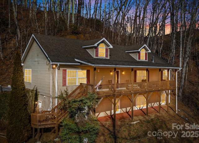 Property at 588 Mouzon Rd, Waynesville, NC 28785, 3 beds, 2 baths