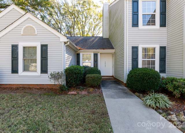 Property at 1541 Hunt Club Ct, Rock Hill, SC 29732, 2 beds, 2 baths