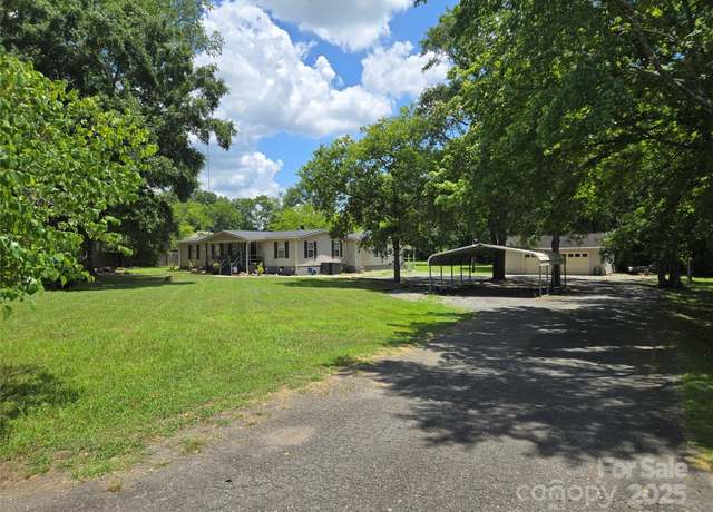 Property at 4492 Pebblebrook Cir SW, Concord, NC 28027, 4 beds, 3 baths