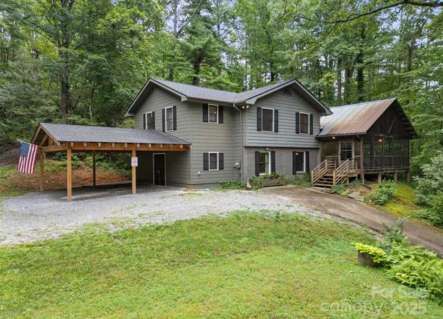 Property at 138 Stillwagon Ln, Cedar Mountain, NC 28718, 3 beds, 3 baths