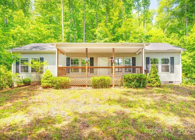 Property at 21 Luther Woods Dr, Candler, NC 28715, 3 beds, 2 baths