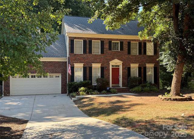 Property at 15129 Chewtonglen Ln, Huntersville, NC 28078, 3 beds, 2.5 baths