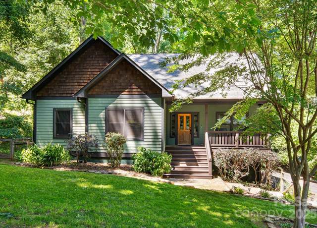 Property at 6 Woodland Rd W, Asheville, NC 28806, 3 beds, 3 baths