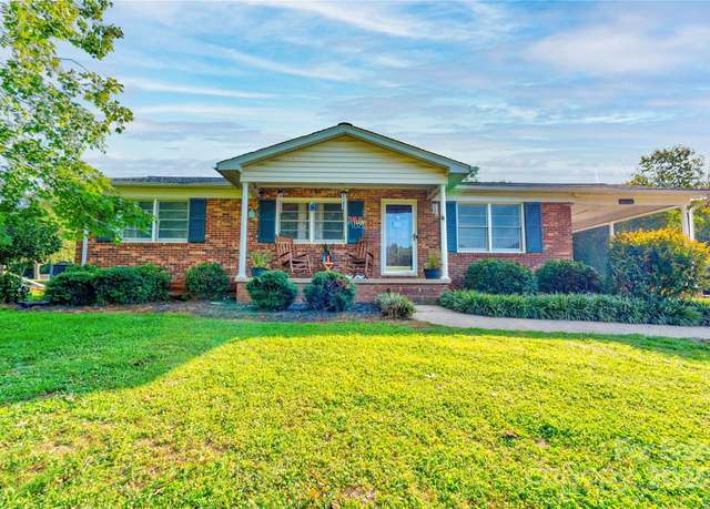 Property at 5115 Circle Dr, Shelby, NC 28152, 3 beds, 1.5 baths