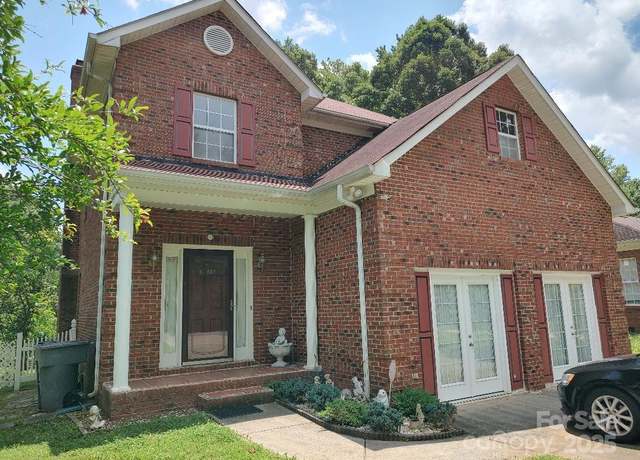 Property at 7318 Brighton Brook Dr, Charlotte, NC 28212, 3 beds, 2.5 baths