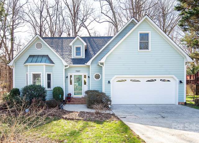 Property at 7007 Chapparall Ln, Charlotte, NC 28215, 4 beds, 2.5 baths