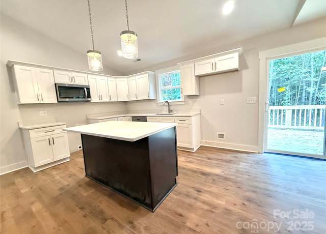 Property at 2330 Neill Rd, Lancaster, SC 29720, 3 beds, 2 baths