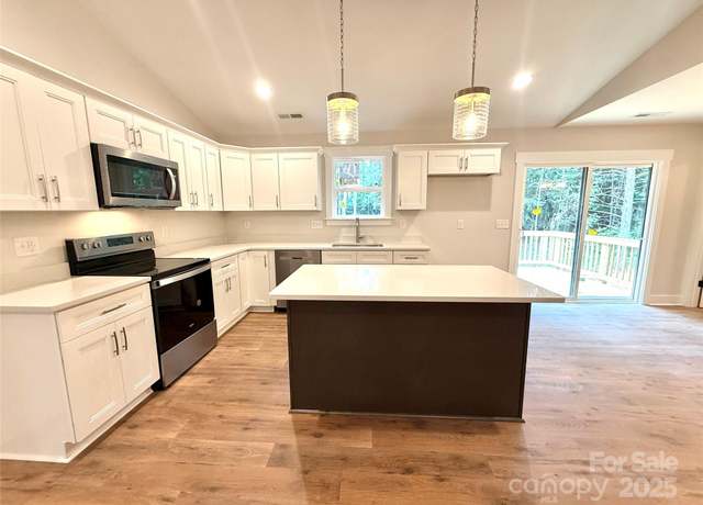 Property at 2330 Neill Rd, Lancaster, SC 29720, 3 beds, 2 baths